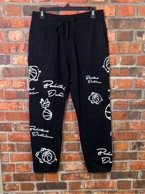Zara men’s Basketball Delirium doodle print joggers black L